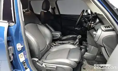 Mini Cooper 2017 1.5 гидро в Москве № 1014065, миниатюра 10