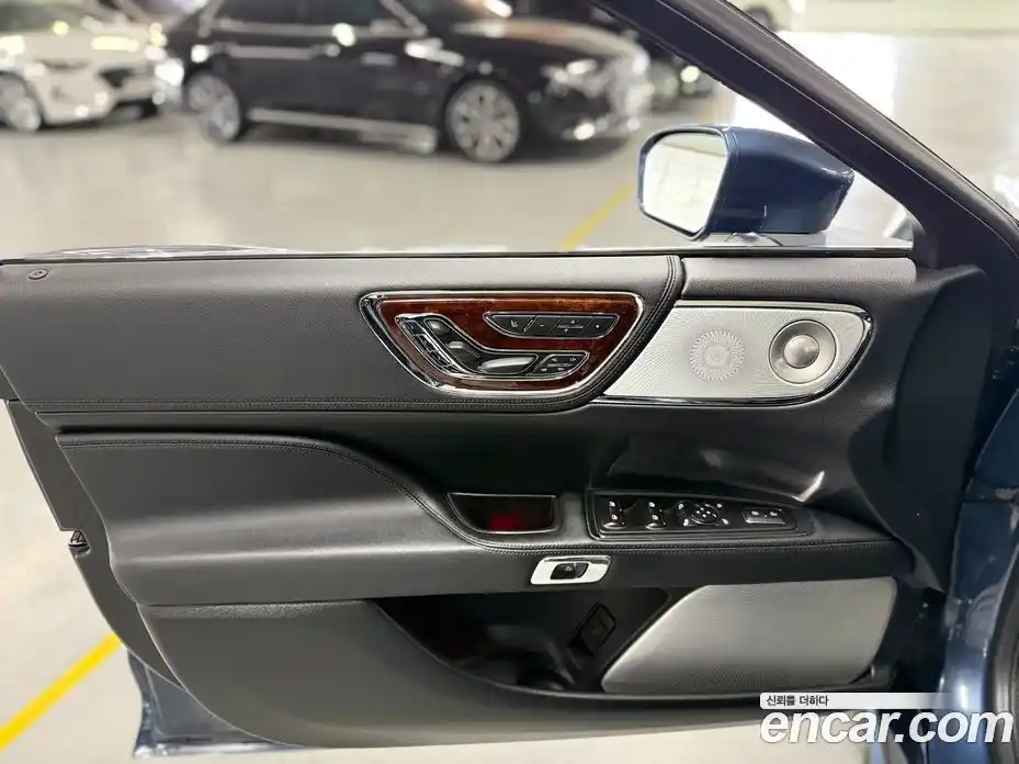 Lincoln Continental 2019 3.0 гидро в Москве № 1015630, фото 13