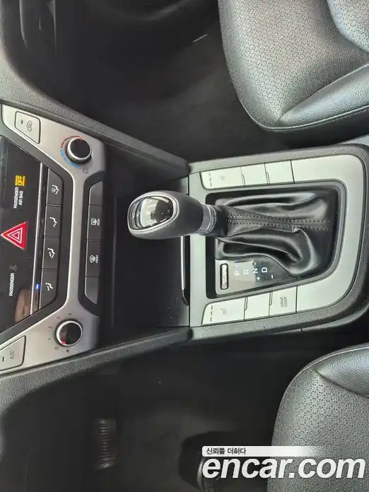 Hyundai Avante 2017 1.6 Автомат в Москве № 1065603, фото 15