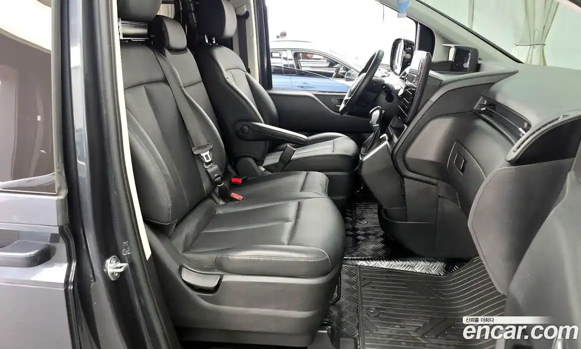 Hyundai Staria 2023 2.2 Автомат в Москве № 1065607, фото 11