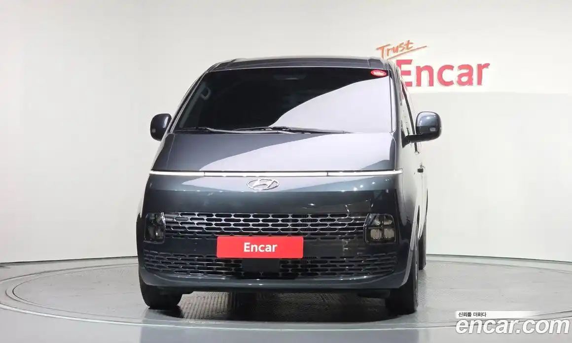 Hyundai Staria 2023 2.2 Автомат в Москве № 1065607, фото 3