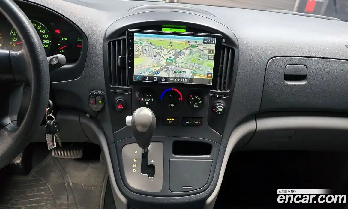 Hyundai Starex 2012 2.5 Автомат в Москве № 1065614, фото 14