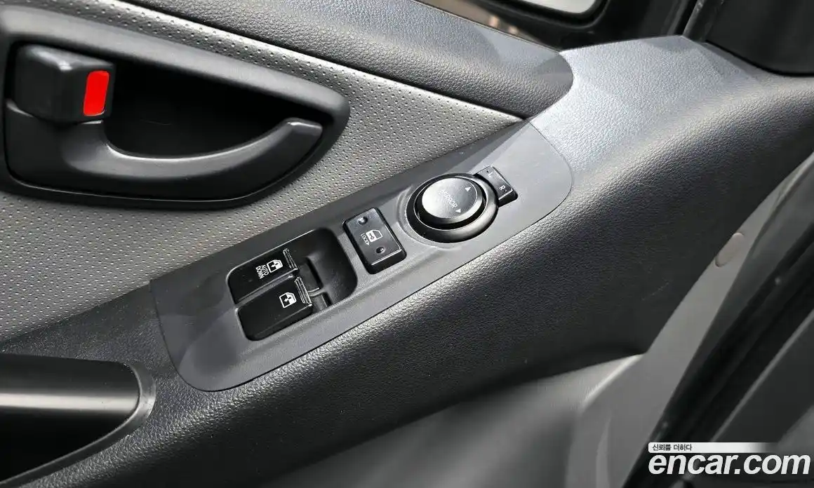 Hyundai Starex 2012 2.5 Автомат в Москве № 1065614, фото 17