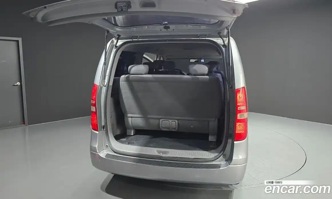 Hyundai Starex 2012 2.5 Автомат в Москве № 1065614, фото 20