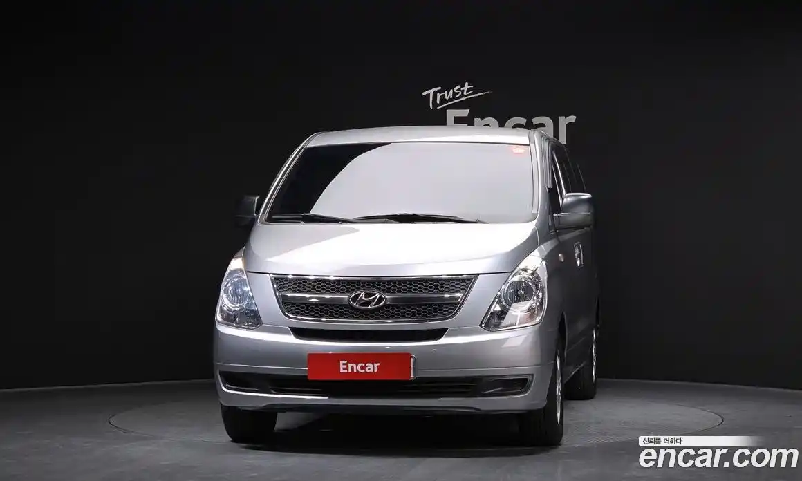 Hyundai Starex 2012 2.5 Автомат в Москве № 1065614, фото 3