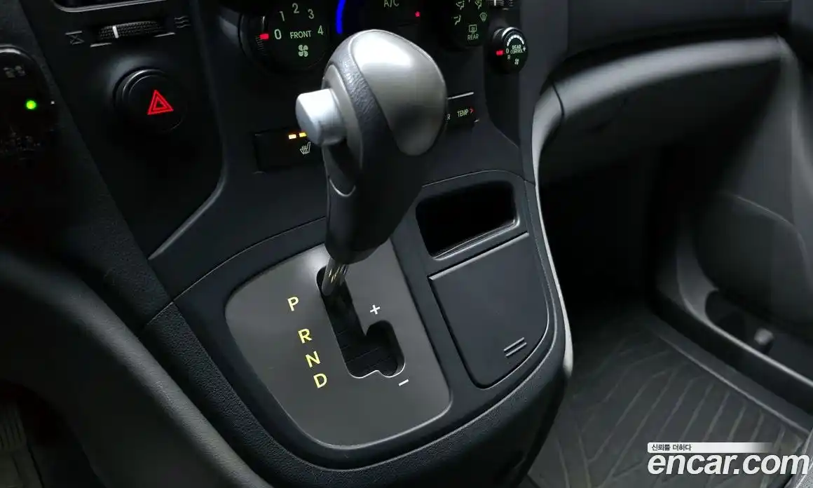 Hyundai Starex 2012 2.5 Автомат в Москве № 1065614, фото 9