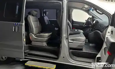 Hyundai Starex 2012 2.5 Автомат в Москве № 1065614, миниатюра 10