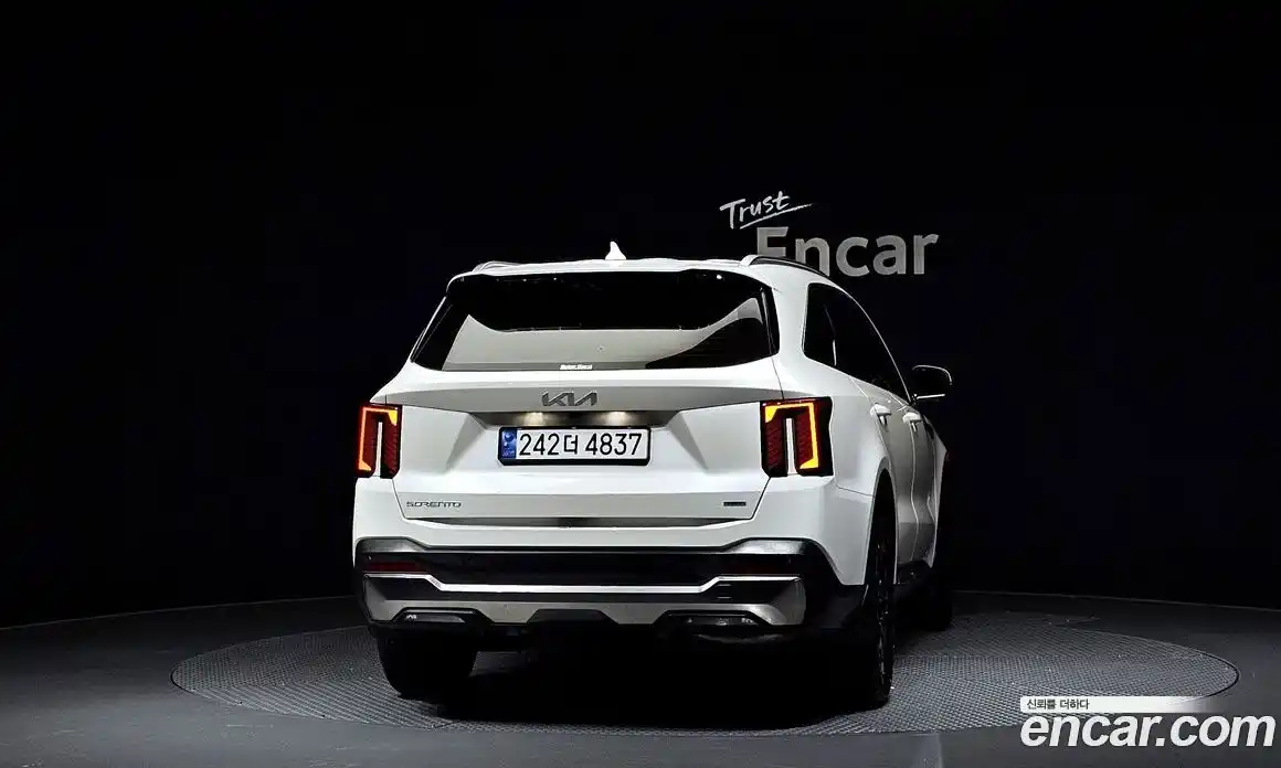 Kia Sorento 2023 1.6 гидро в Москве № 128636, фото 4