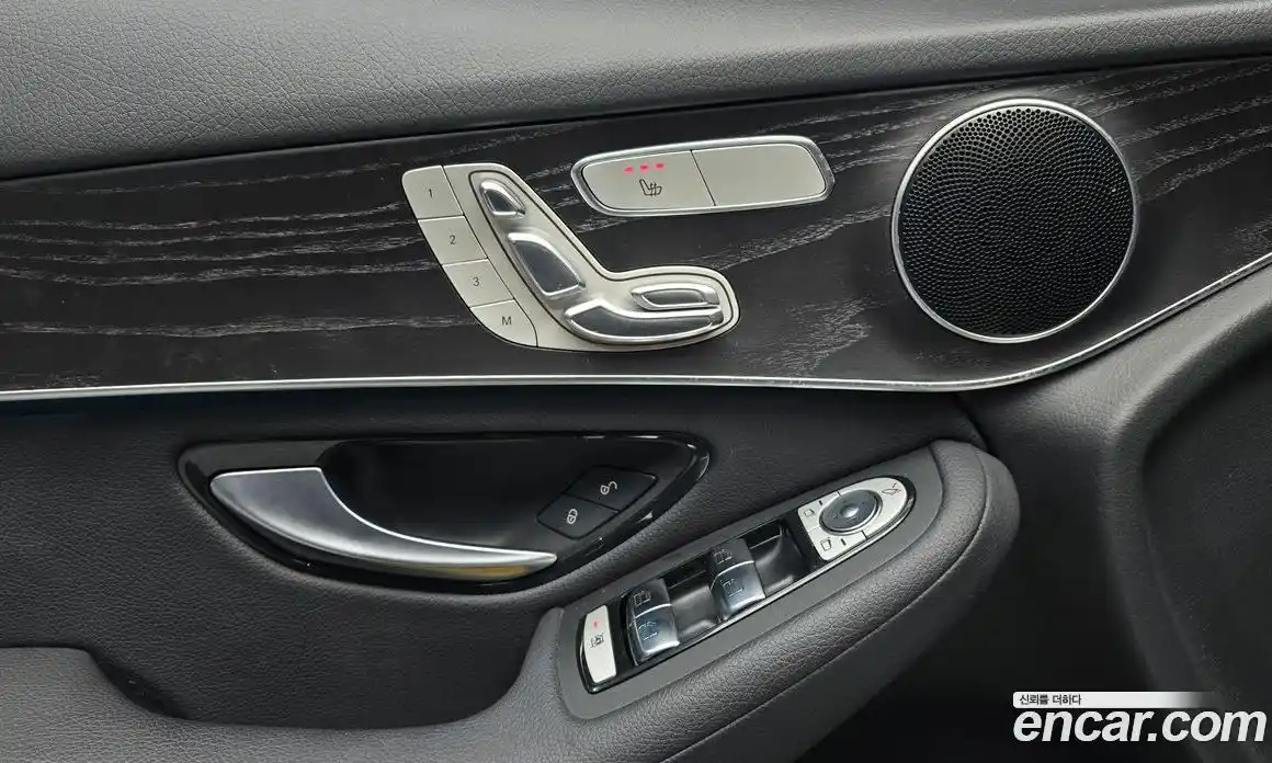 Mercedes-Benz GLC-Class 2019 2.0 гидро в Москве № 143048, фото 19