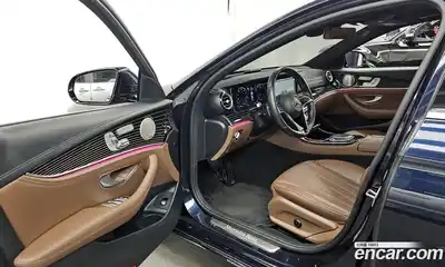 Mercedes-Benz E-Class 2023 3.0 гидро в Москве № 149459, миниатюра 10