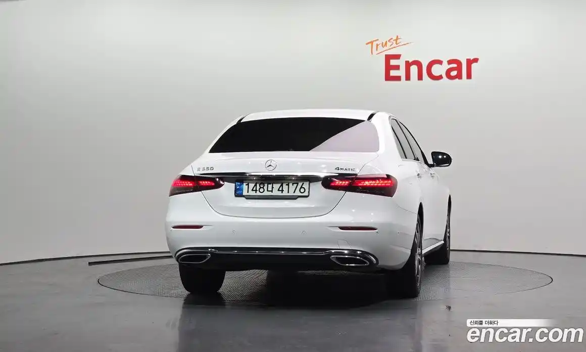 Mercedes-Benz E-Class 2021 2.0 гидро в Москве, фото 4