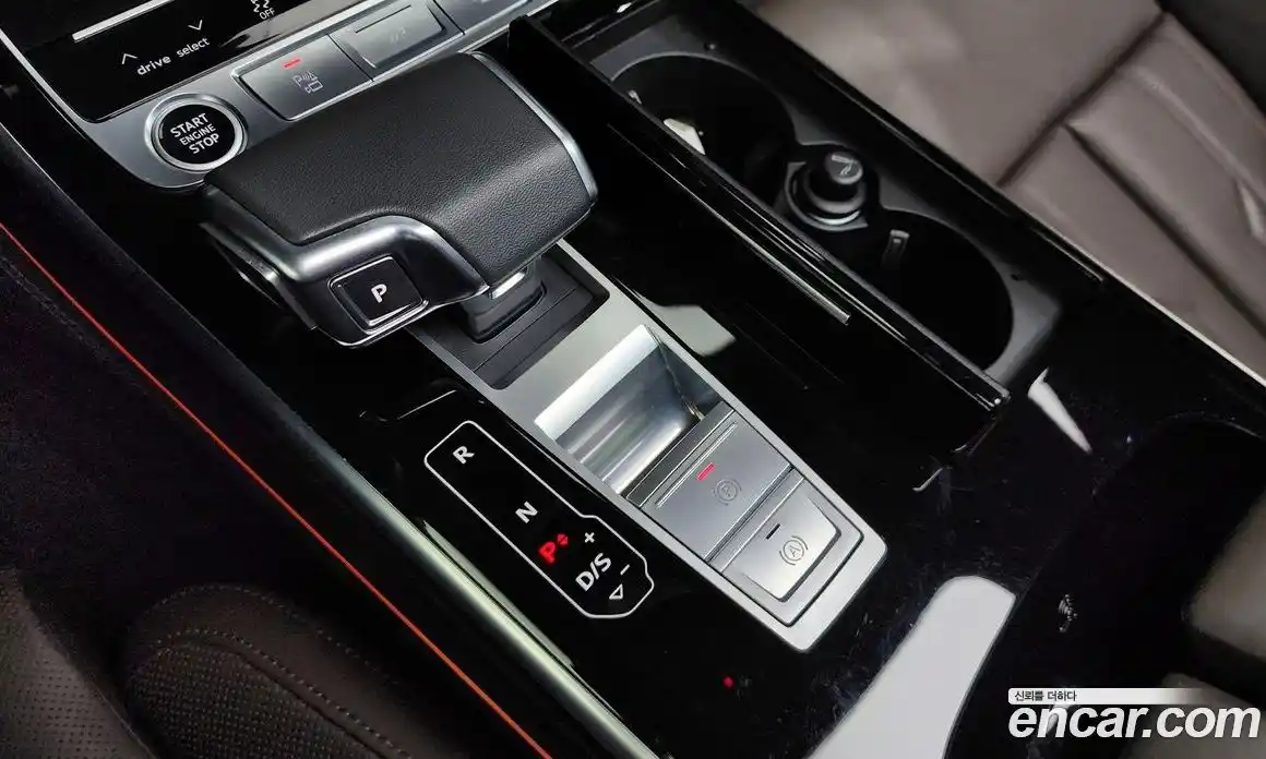Audi A8 2023 3.0 гидро в Москве № 162503, фото 9