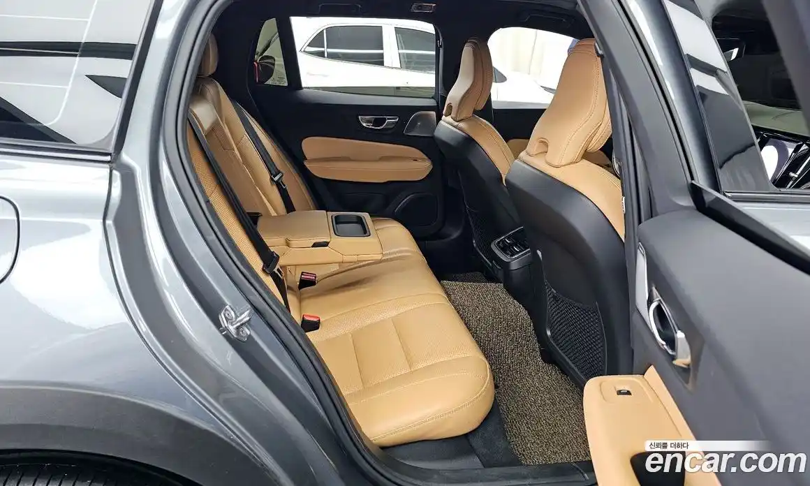Volvo V60 2019 2.0 гидро в Москве № 164514, фото 12