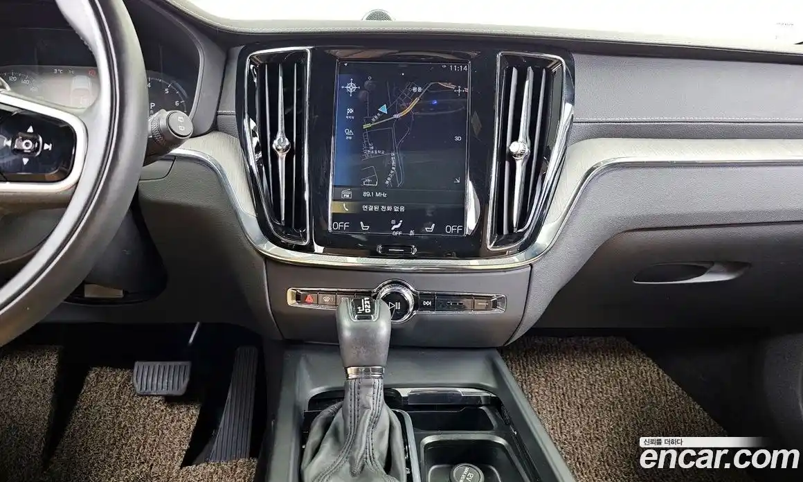 Volvo V60 2019 2.0 гидро в Москве № 164514, фото 14