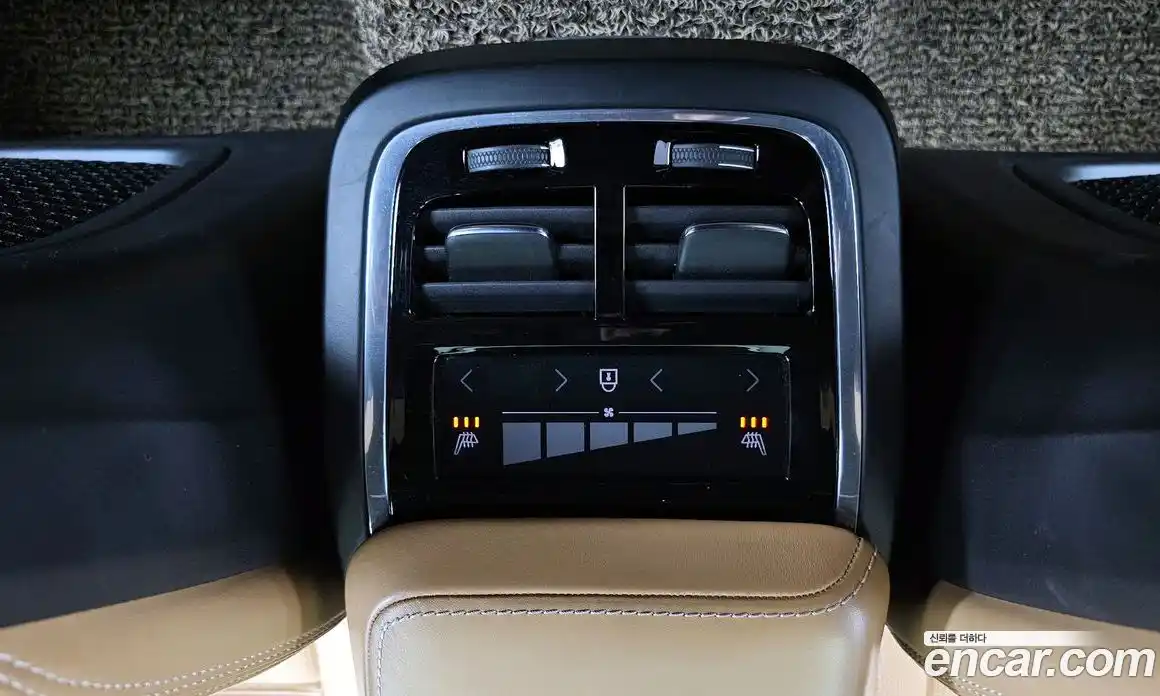 Volvo V60 2019 2.0 гидро в Москве № 164514, фото 18
