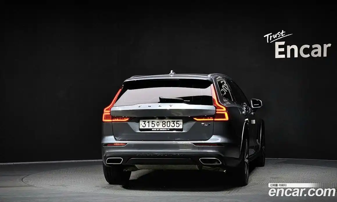 Volvo V60 2019 2.0 гидро в Москве № 164514, фото 4