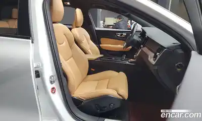 Volvo V60 2021 2.0 гидро в Москве № 164718, миниатюра 11