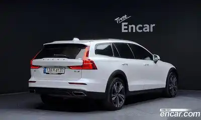 Volvo V60 2021 2.0 гидро в Москве № 164718, миниатюра 2