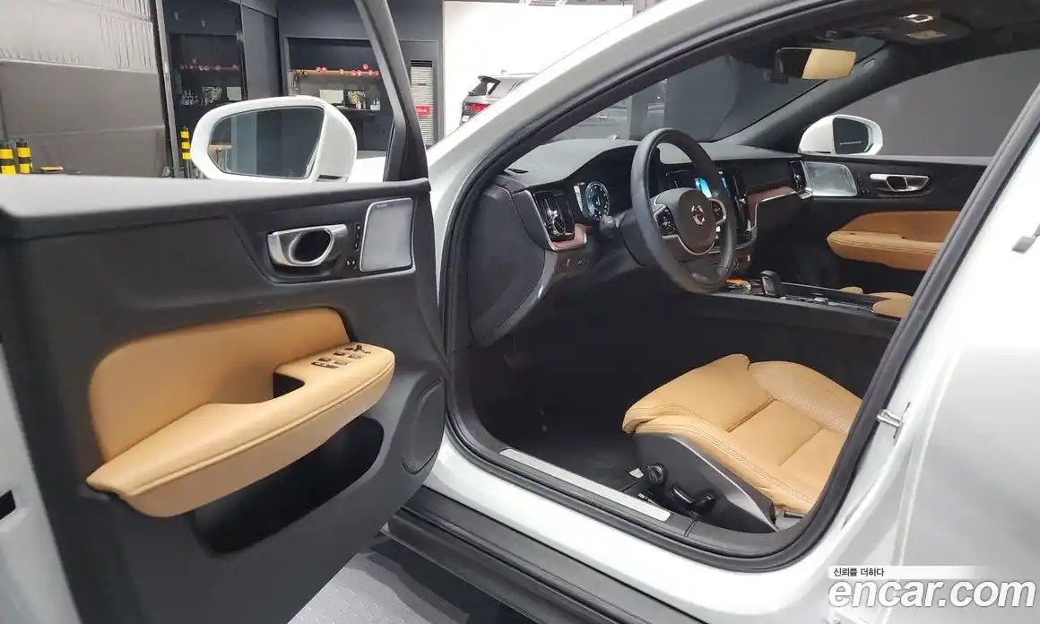 Volvo V60 2021 2.0 гидро в Москве № 164718, фото 10