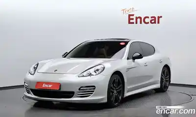 Porsche Panamera, 2010