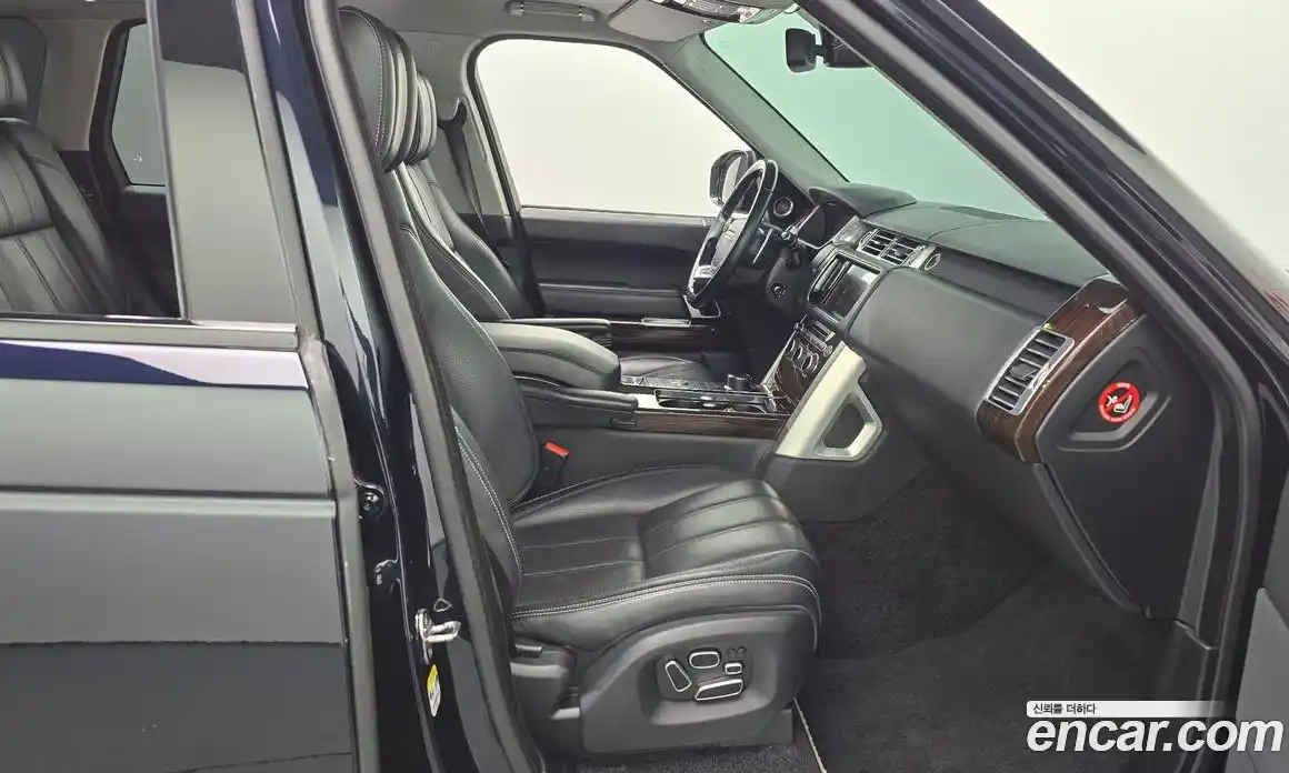 Land Rover Range-Rover 2015 4.4 гидро в Москве № 166534, фото 11