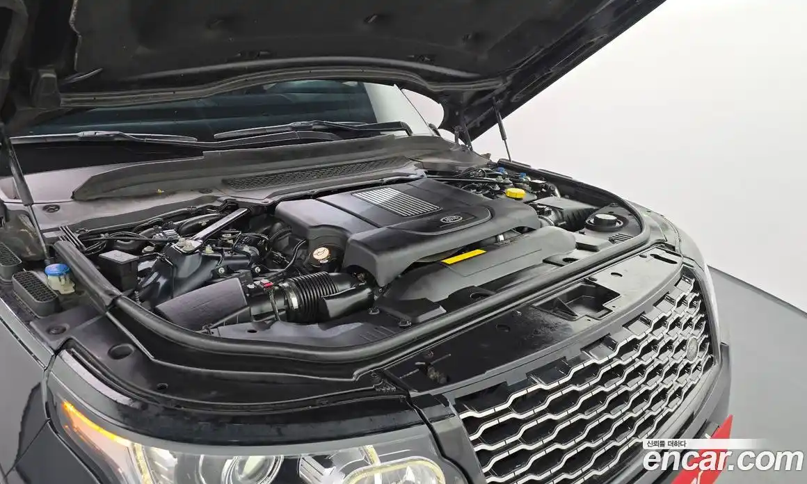 Land Rover Range-Rover 2015 4.4 гидро в Москве № 166534, фото 6