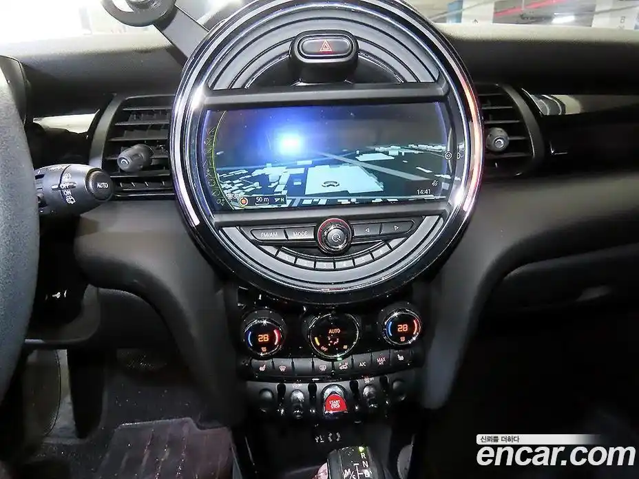 Mini Cooper 2014 1.5 гидро в Москве № 167480, фото 11