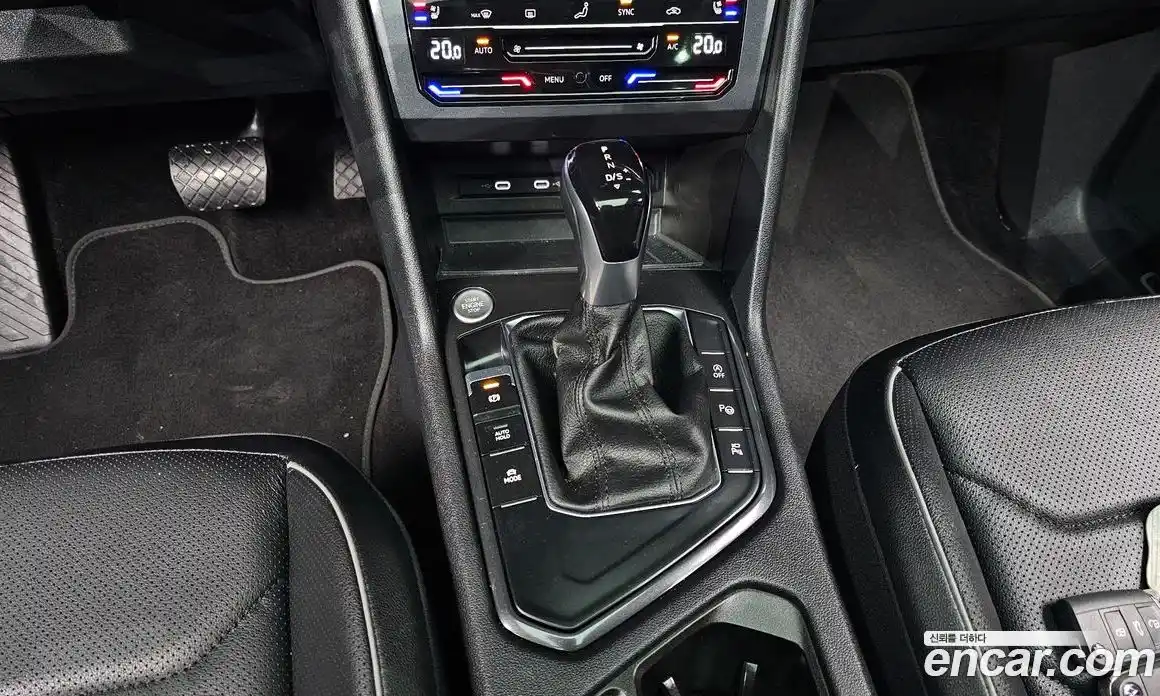 Volkswagen Tiguan 2023 2.0 гидро в Москве № 168520, фото 9
