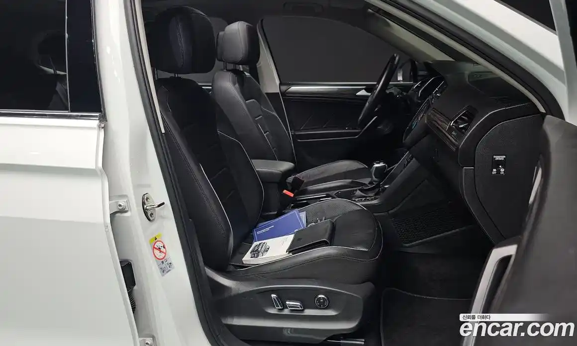 Volkswagen Tiguan 2023 2.0 гидро в Москве № 168520, фото 10