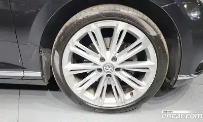 Volkswagen Passat 2018 2.0 гидро в Москве № 168909, миниатюра 5