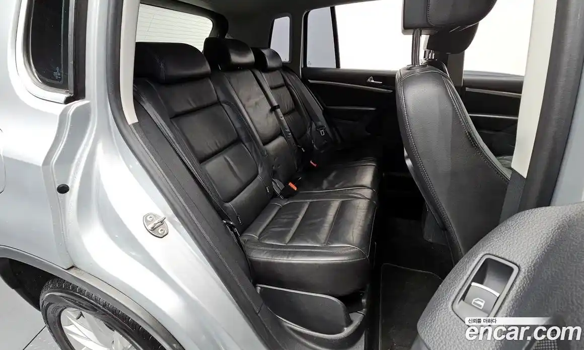 Volkswagen Tiguan 2013 2.0 гидро в Москве № 169045, фото 12
