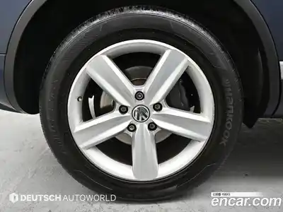Volkswagen Touareg 2012 3.0 гидро в Москве № 169281, миниатюра 5
