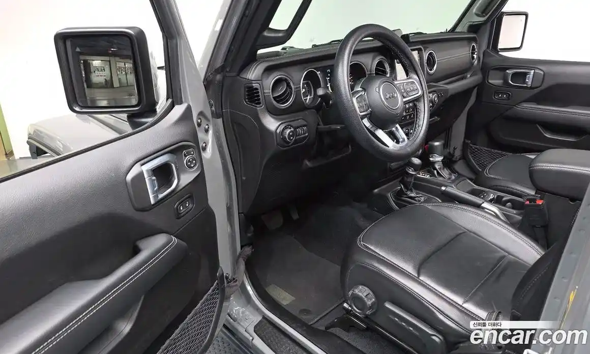 Jeep Wrangler 2023 2.0 гидро в Москве № 169470, фото 11