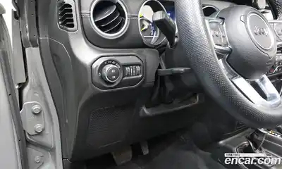 Jeep Wrangler 2023 2.0 гидро в Москве № 169470, миниатюра 12