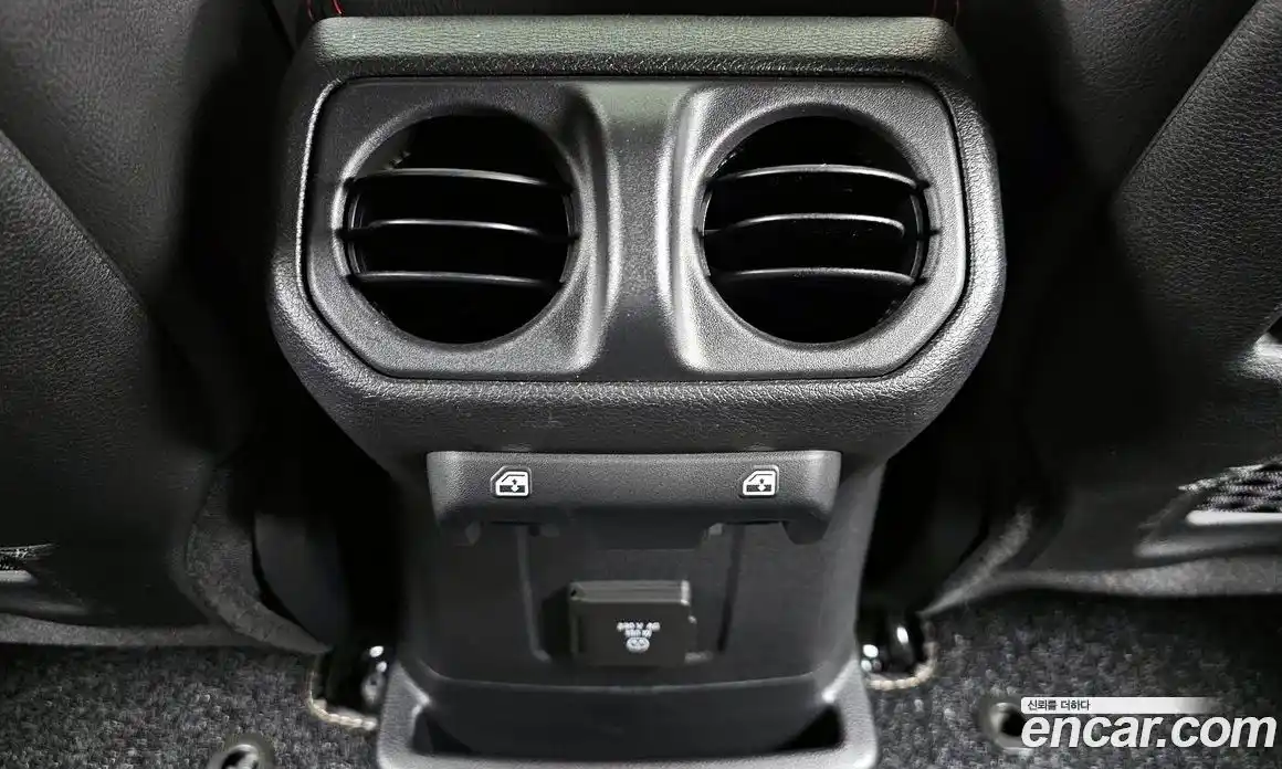 Jeep Wrangler 2023 2.0 гидро в Москве № 169504, фото 19