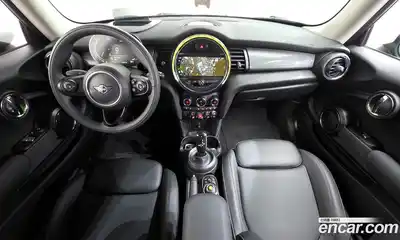 Mini Cooper 2020 1.5 гидро в Москве № 173165, миниатюра 7