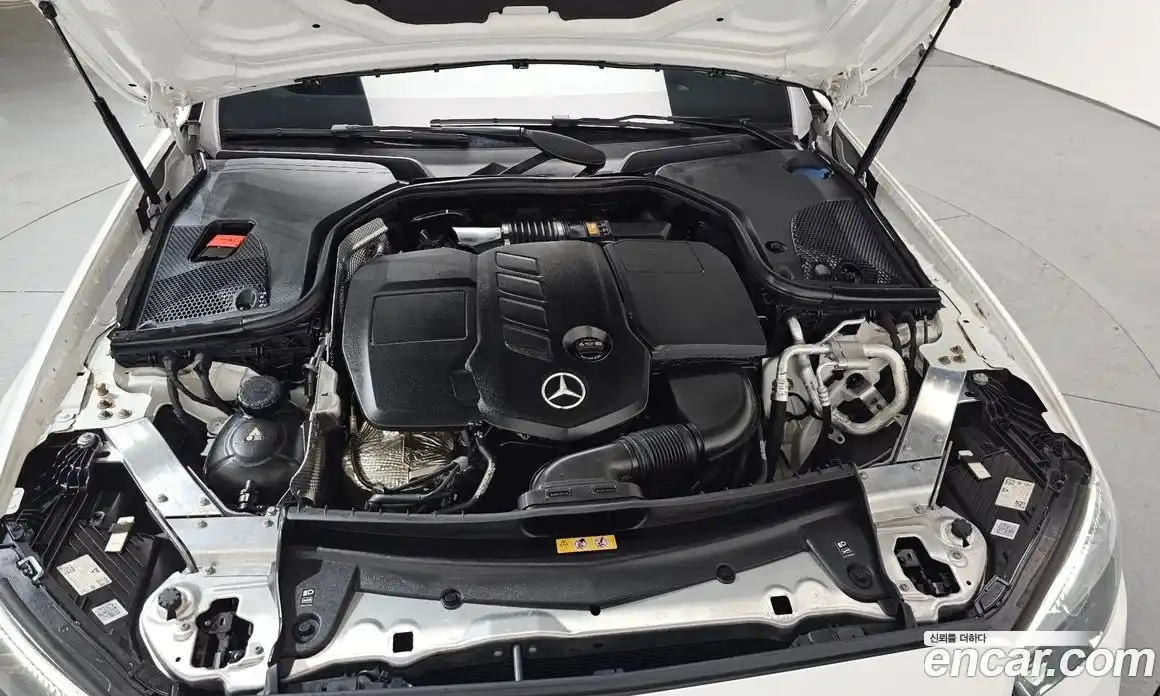 Mercedes-Benz E-Class 2022 1.9 гидро, фото 6