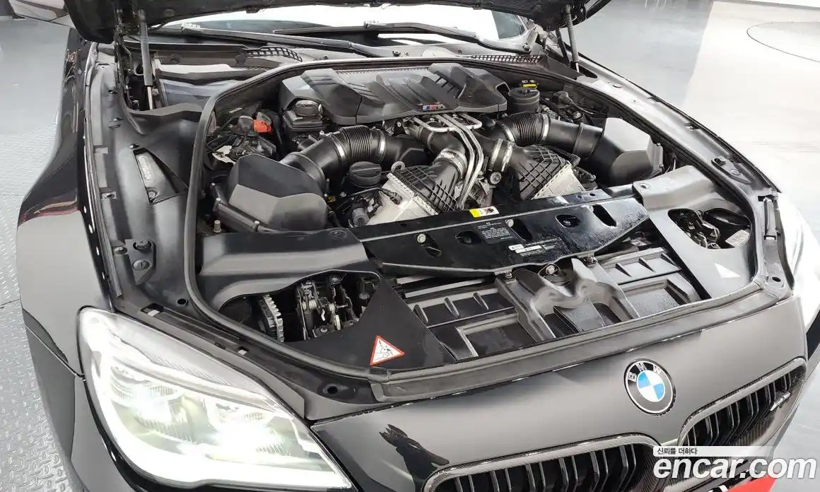 BMW M6 2015 4.4 гидро в Москве № 192912, фото 6