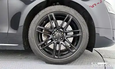 Audi A8 2015 4.1 гидро в Москве № 196709, миниатюра 5