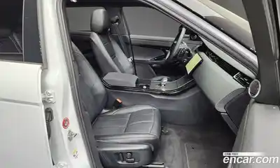 Land Rover Range-Rover Evoque 2024 2.0 гидро в Москве № 198044, миниатюра 11