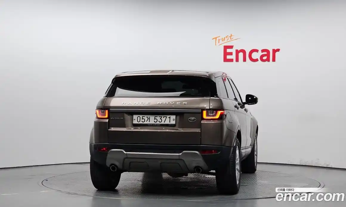 Land Rover Range-Rover Evoque 2017 2.0 гидро в Москве № 198146, фото 4
