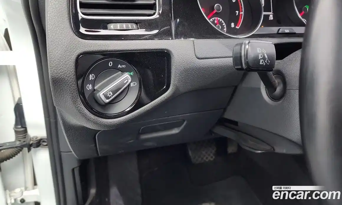 Volkswagen Golf 2014 1.4 гидро в Москве № 204655, фото 18