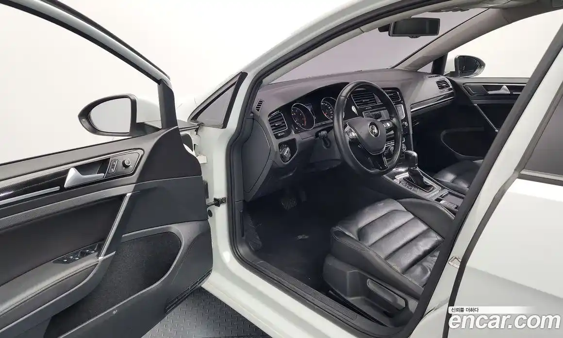 Volkswagen Golf 2014 1.4 гидро в Москве № 204655, фото 10