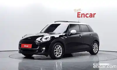 Mini Cooper, 2016
