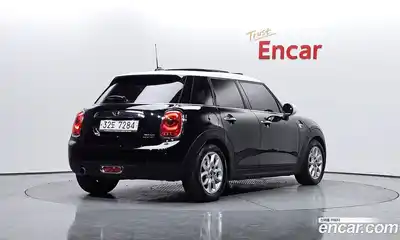 Mini Cooper 2016 1.5 гидро в Москве № 207479, миниатюра 2