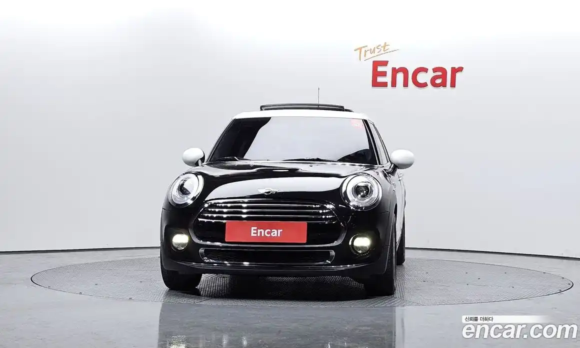 Mini Cooper 2016 1.5 гидро в Москве № 207479, фото 3
