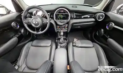 Mini Cooper 2016 1.5 гидро в Москве № 207479, миниатюра 7