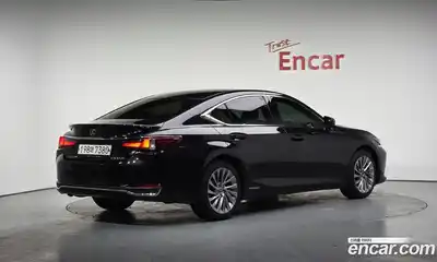 Lexus ES, 2018