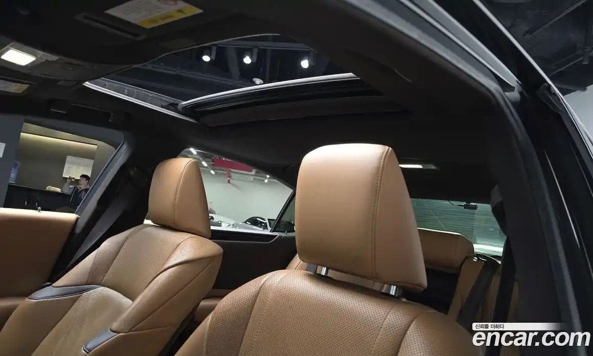 Lexus ES 2018 2.5 гидро в Москве № 214643, фото 18