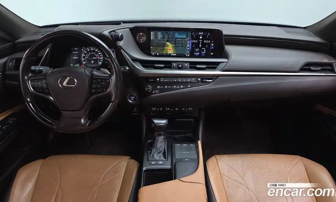 Lexus ES 2018 2.5 гидро в Москве № 214643, фото 6